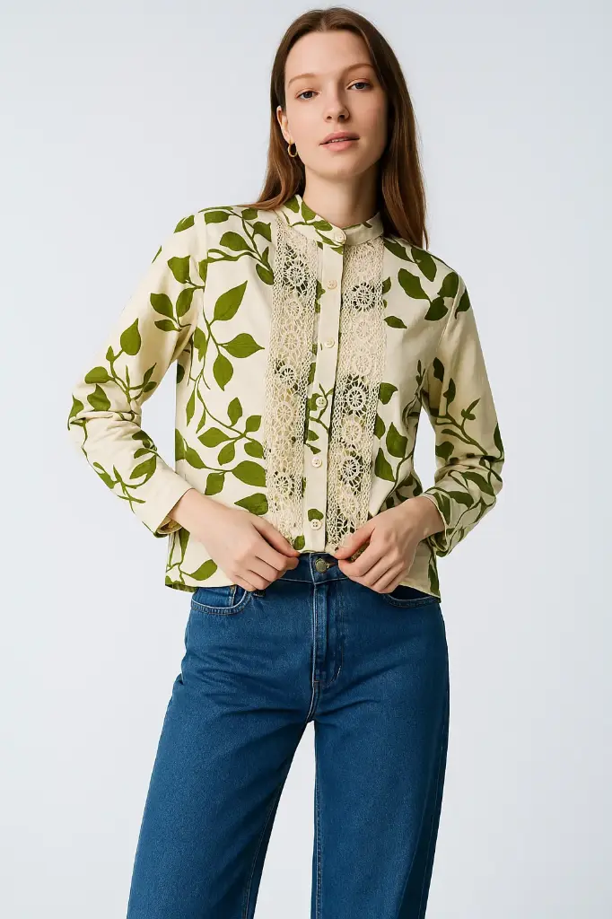 LEAVES PRINT TOP WITH LACE